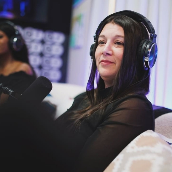 Meet your Posher, Alex - Picture 7 of 9